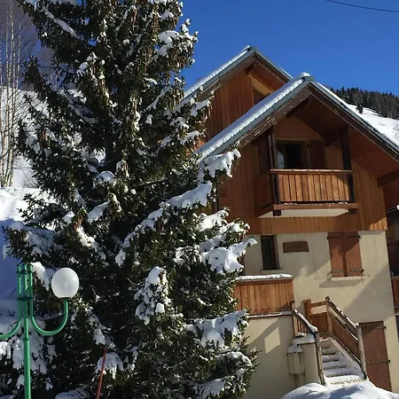 In With Panoramic Views Chalet *