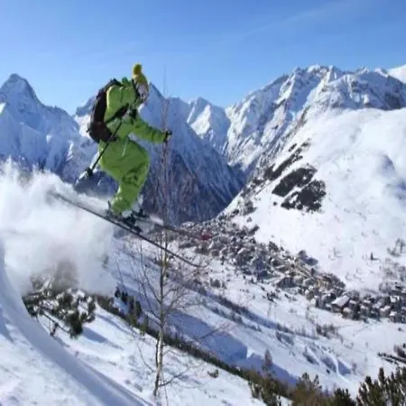 In With Panoramic Views Chalet Les Deux Alpes