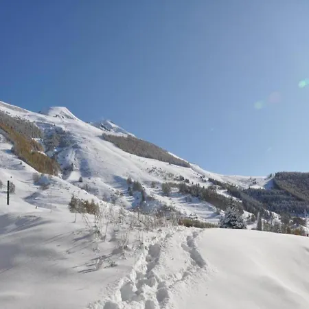 In With Panoramic Views *