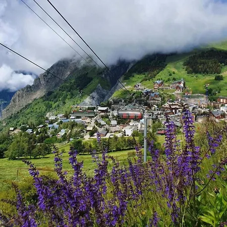 In With Panoramic Views Chalet Les Deux Alpes