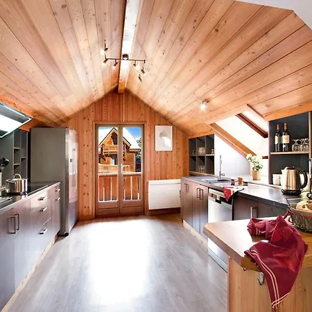 Chalet In With Panoramic Views *