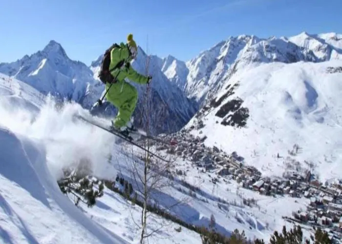 In With Panoramic Views Шале Ле дез Альп